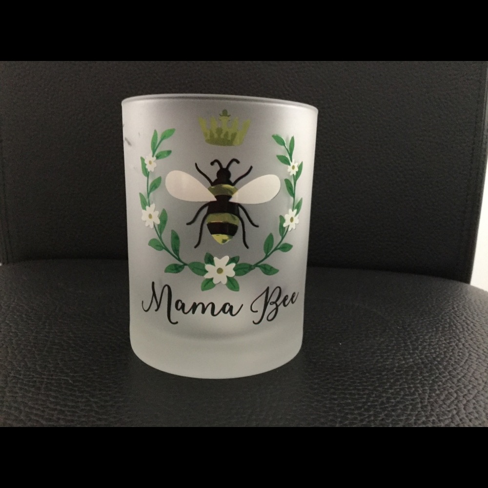 Mama 🐝 Bee glass